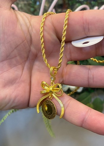 Altın Renk Fiyonk Detaylı Midi Kolye - Görsel 2