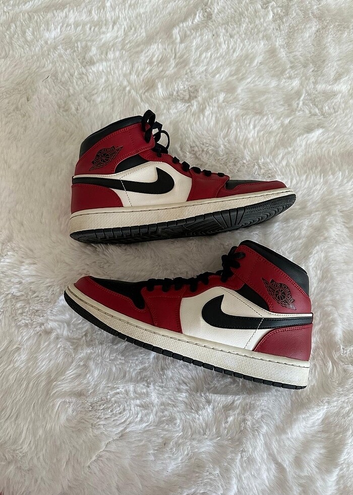 Nike Air Jordan 1 Mid - Görsel 2