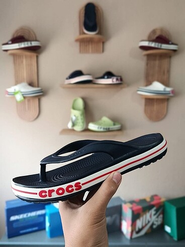 CROCS PARMAK ARASİ İCONİC KADIN  ERKEK MODEL