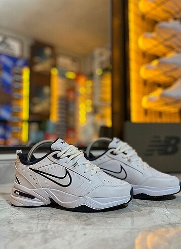 Nike Air monach kadın ayakkabı