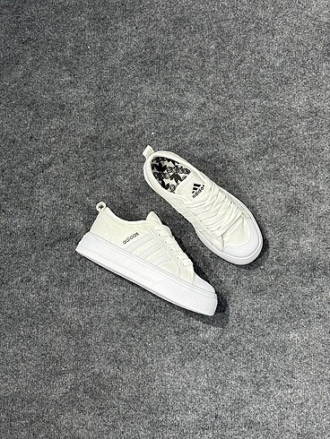 36 Beden Adidas Bravada Kadın Ayakkabı