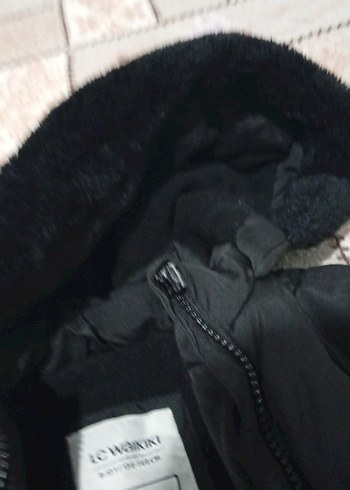 Siyah Kapüşonlu kız çocuk Kışlık Mont - Görsel 6