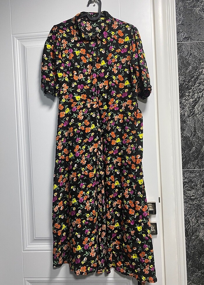 Çiçek desenli günlük elbise - Görsel 3