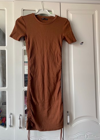 Zara Kahverengi Kısa Kollu Midi Elbise