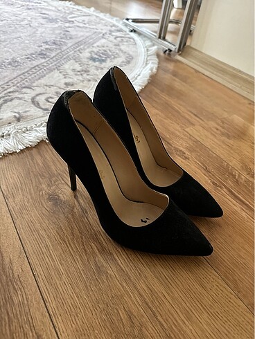 Hiç giyilmedi stiletto