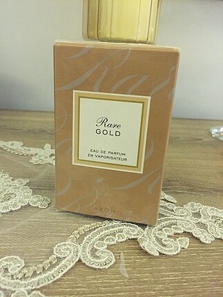 Avon rare gold parfüm