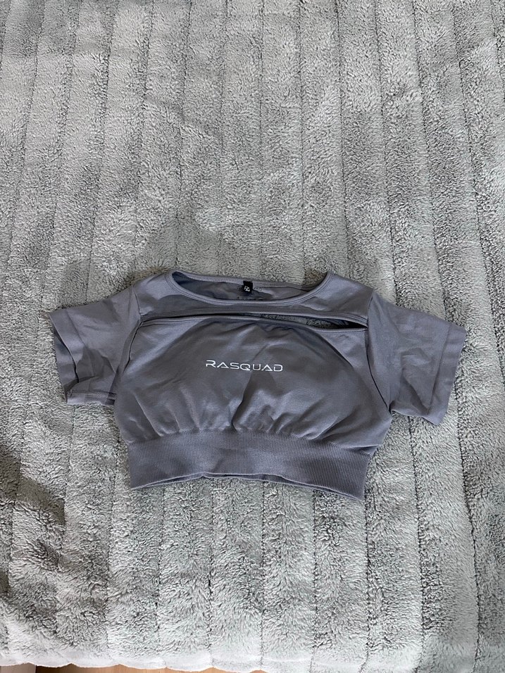 RASQUAD Bej Kısa Kollu Crop Top - Görsel 2