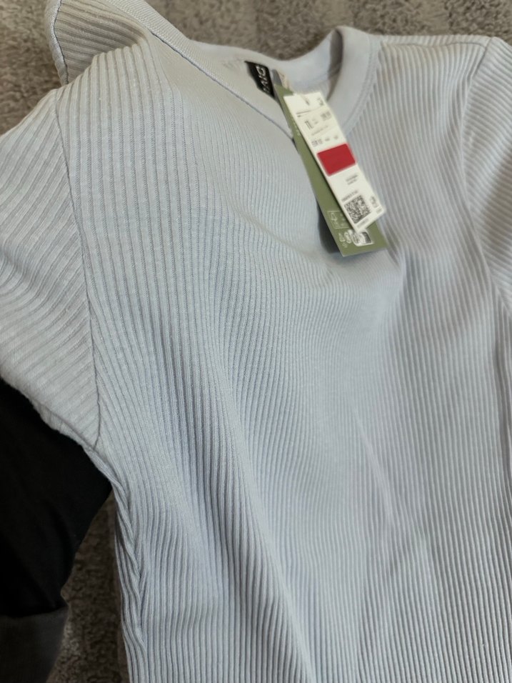 H&M Beyaz Kısa Kollu Dar Kesim  Tişört - Görsel 2