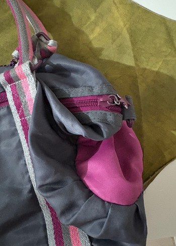 LC Waikiki Gri Fermuarlı Kadın Spor Çantası