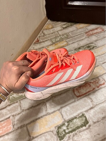 Adidas koşu ayakkabısı