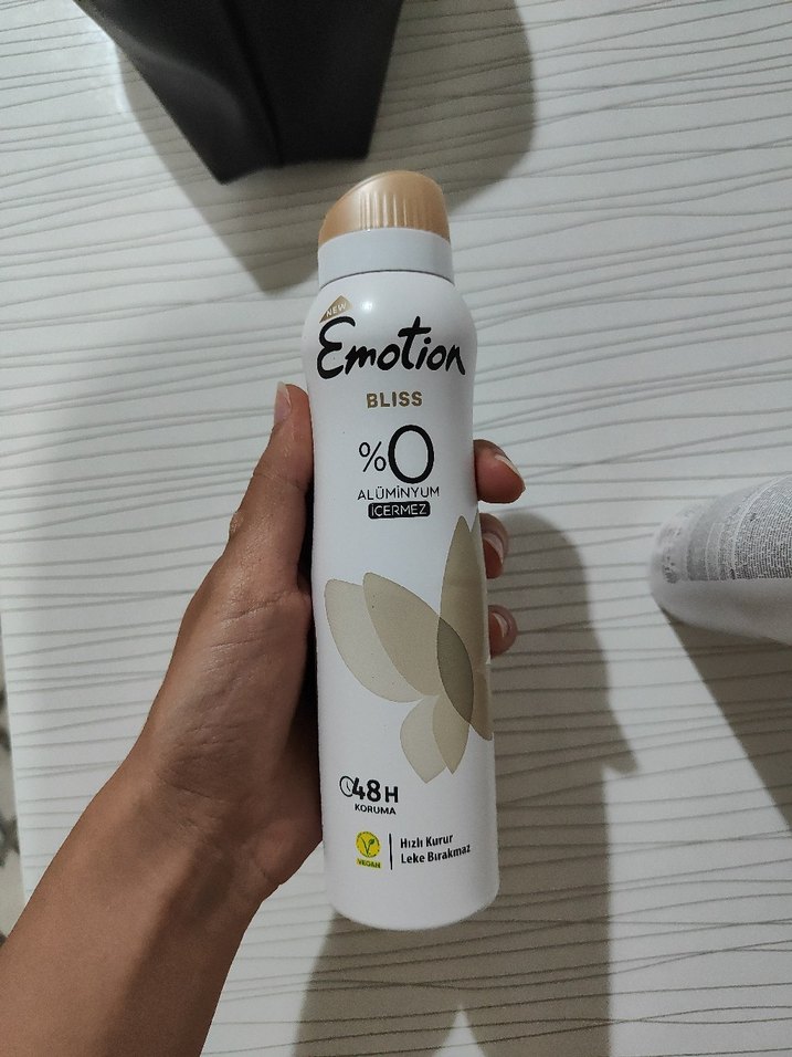 Emotion Kadın Deodorant 48 Saat Koruma - Görsel 2