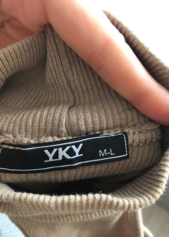 m Beden Bej Yarım Balıkçı Yaka Kolsuz Triko Kadın Yelek