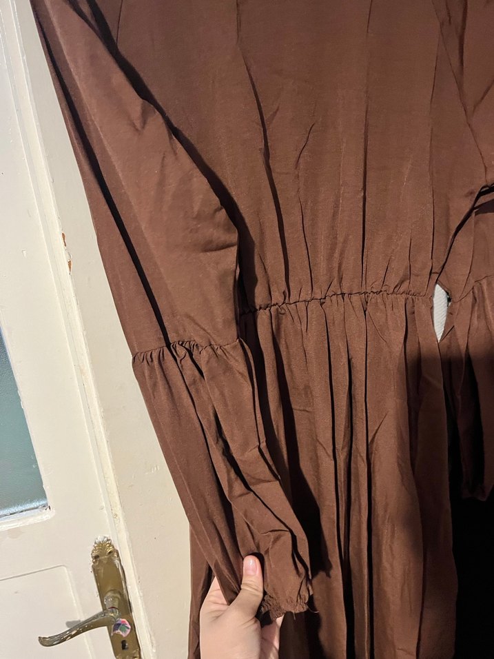 Uzun Kollu Kahverengi Keten Elbise - Görsel 2