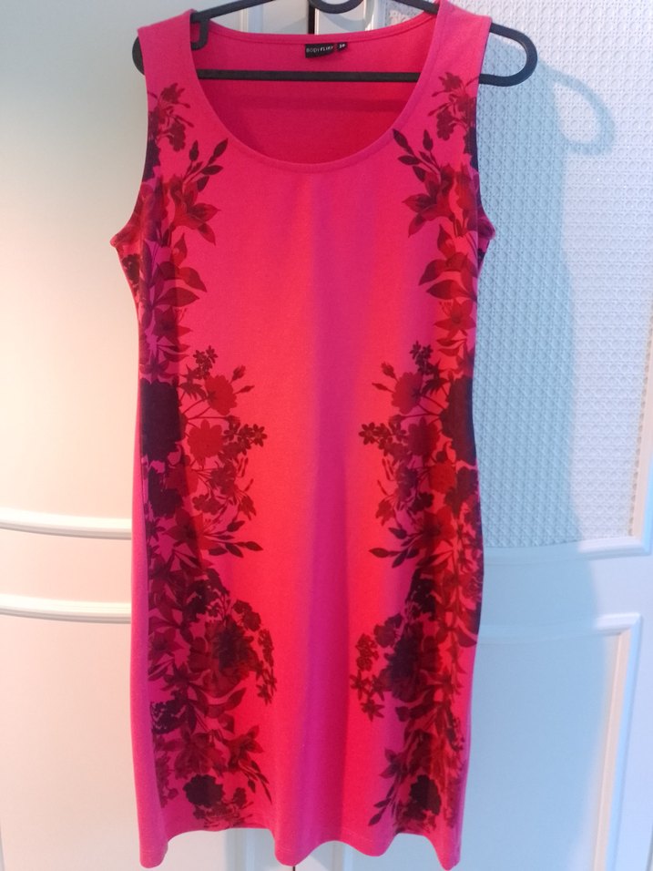 Pembe Çiçek Desenli Hamile Elbisesi - Görsel 2