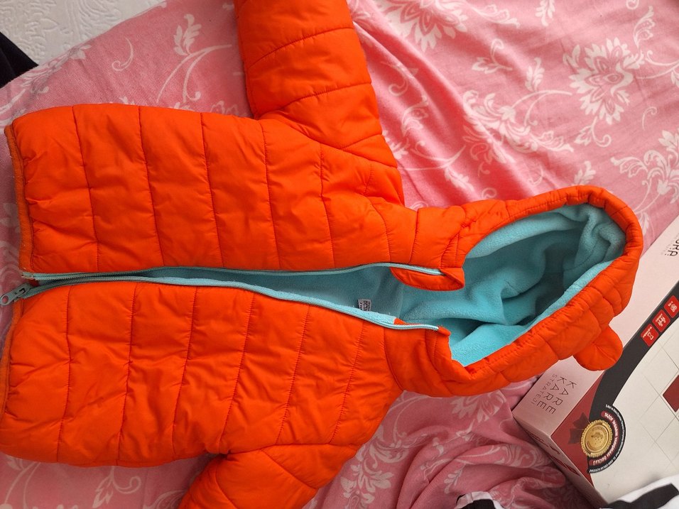 Turuncu Kapüşonlu Erkek Çocuk Mont - Görsel 3