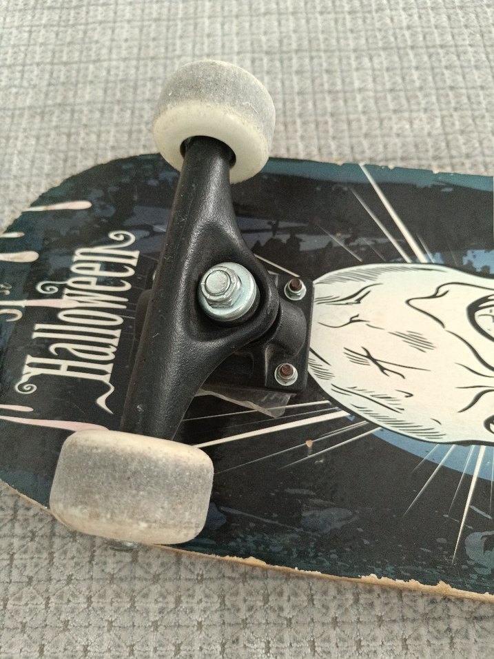 Grunge Punk Desenli Gri Kaykay - Görsel 3