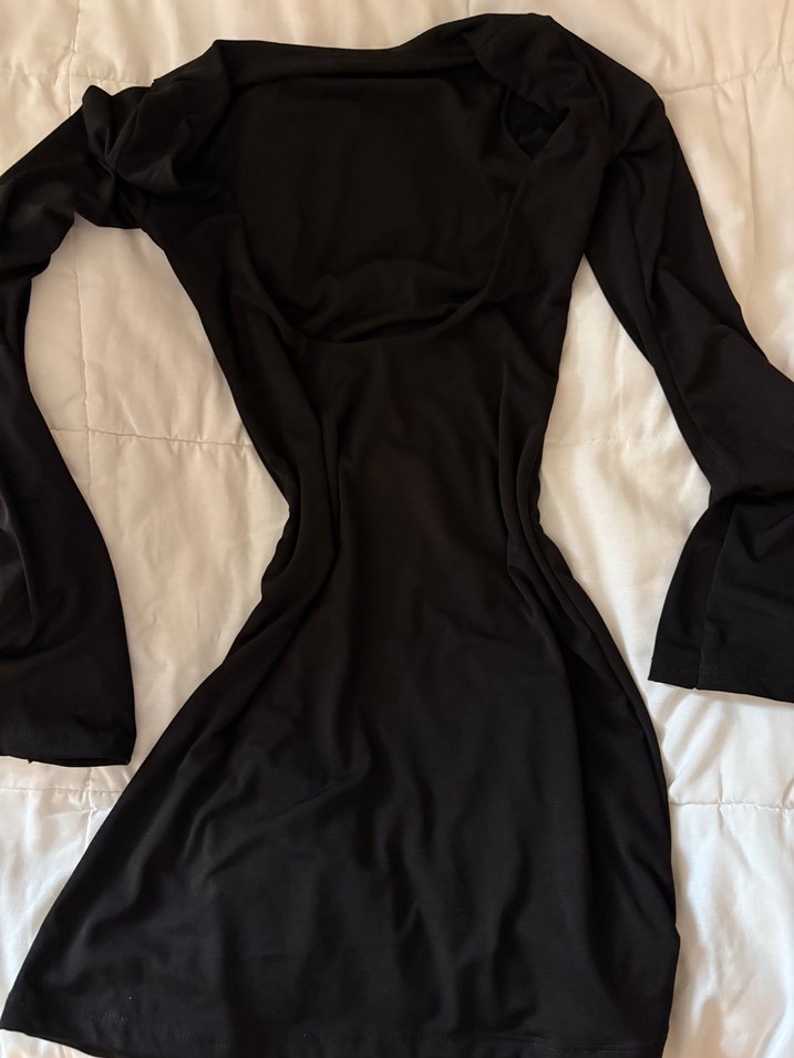 sırtı açık elbise - Görsel 2