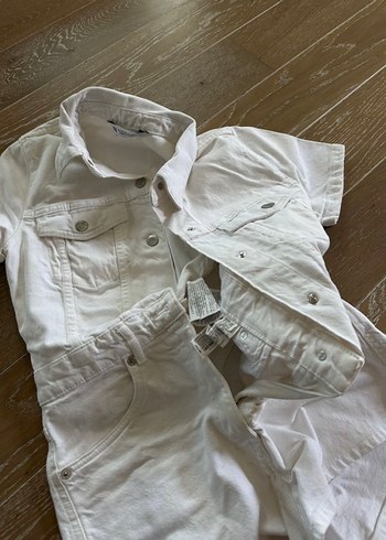 ZARA Düğmeli Beyaz Denim Mini Tulum - Görsel 2