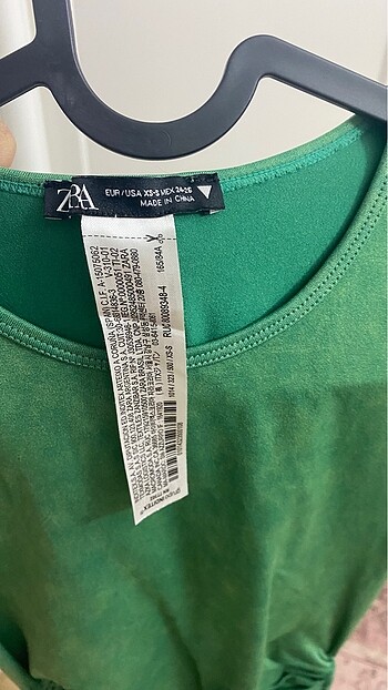 xs Beden Zara marka önü drapeli kısa elbise