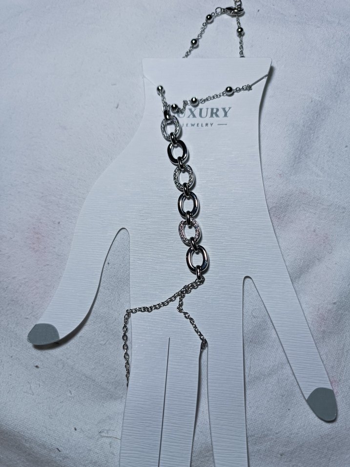 Gri Zincir Detaylı Kadın Çelik Şahmeran - Görsel 2