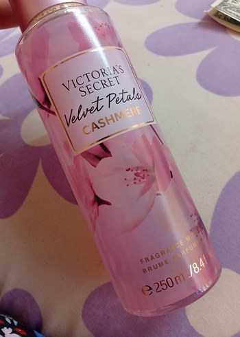 Victoria s Secret Victoria's Secret vücut spreyi