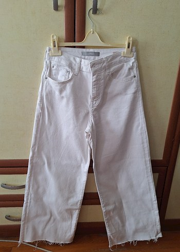 Flare paça Beyaz Jean