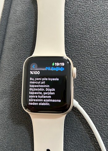 Apple Watch Apple Watch SE 2.nesil 40 mm Starlight . Sıfır ayarında