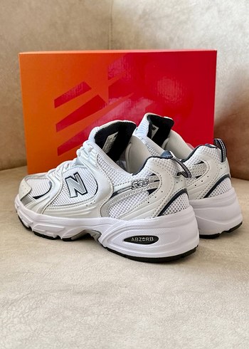 39,5 Beden beyaz Renk New Balance 530 Beyaz Spor Ayakkabı