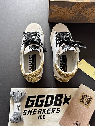 Golden Goose Deluxe Golden Goose Deluxe Sneaker