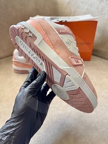 39 Beden Louis Vuitton Sneaker