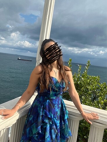 Abiye yırtmaçlı elbise - Görsel 3