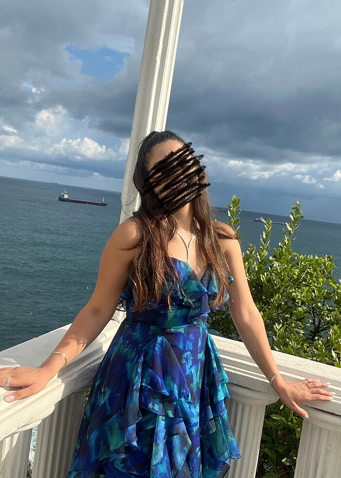 Abiye yırtmaçlı elbise - Görsel 3