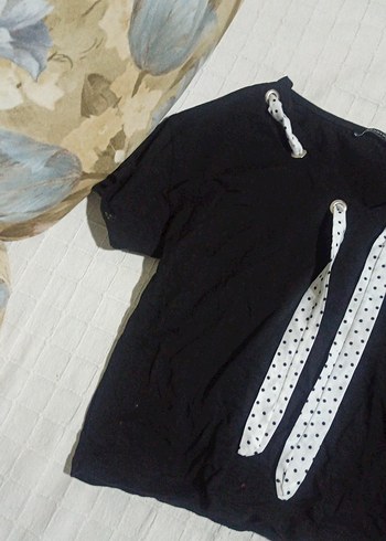 Siyah v Yaka Kadın Gömlek puantiyeli goth - Görsel 2