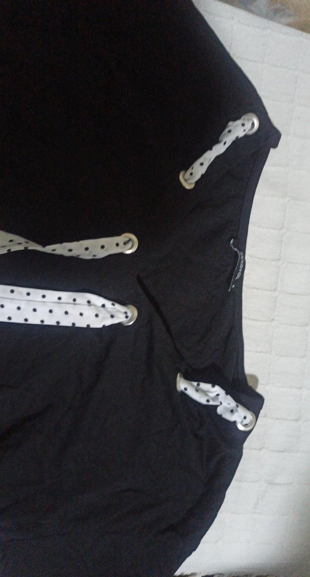 Siyah v Yaka Kadın Gömlek puantiyeli goth - Görsel 3