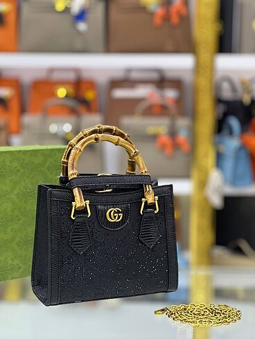 Gucci diana mini tote bag