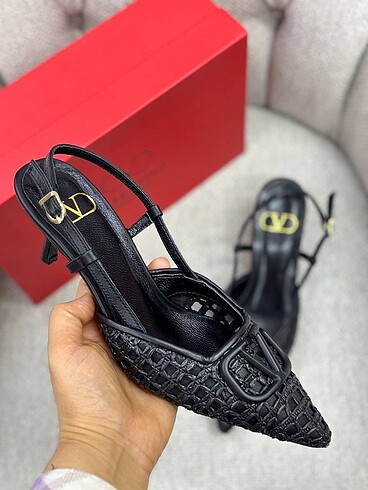 Valentino Valentino pumps