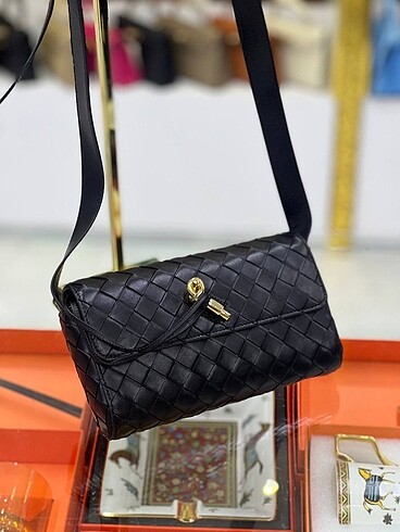 Bottega veneta andiamo large flap wallet