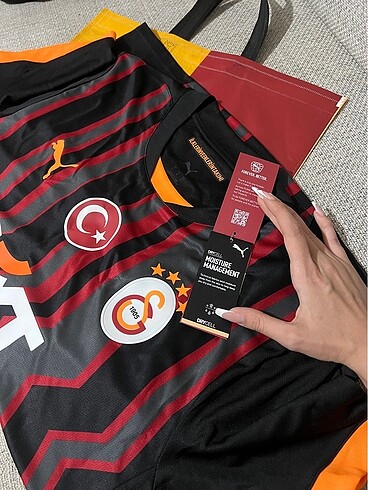 Orijinal Galatasaray deplasman forması - Görsel 5