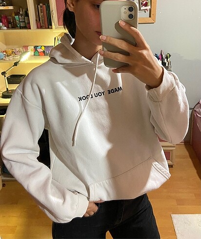 Beyaz sweatshirt