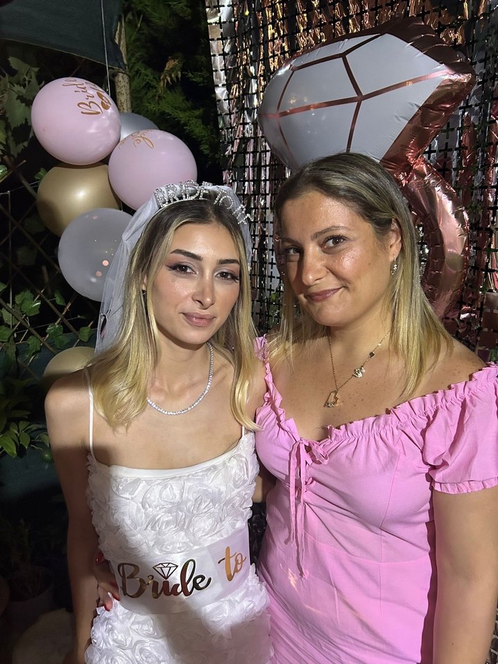 Dantel Detaylı Straplez Beyaz Midi Elbise - Görsel 3