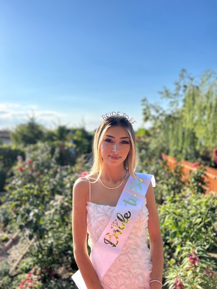 Dantel Detaylı Straplez Beyaz Midi Elbise - Görsel 2