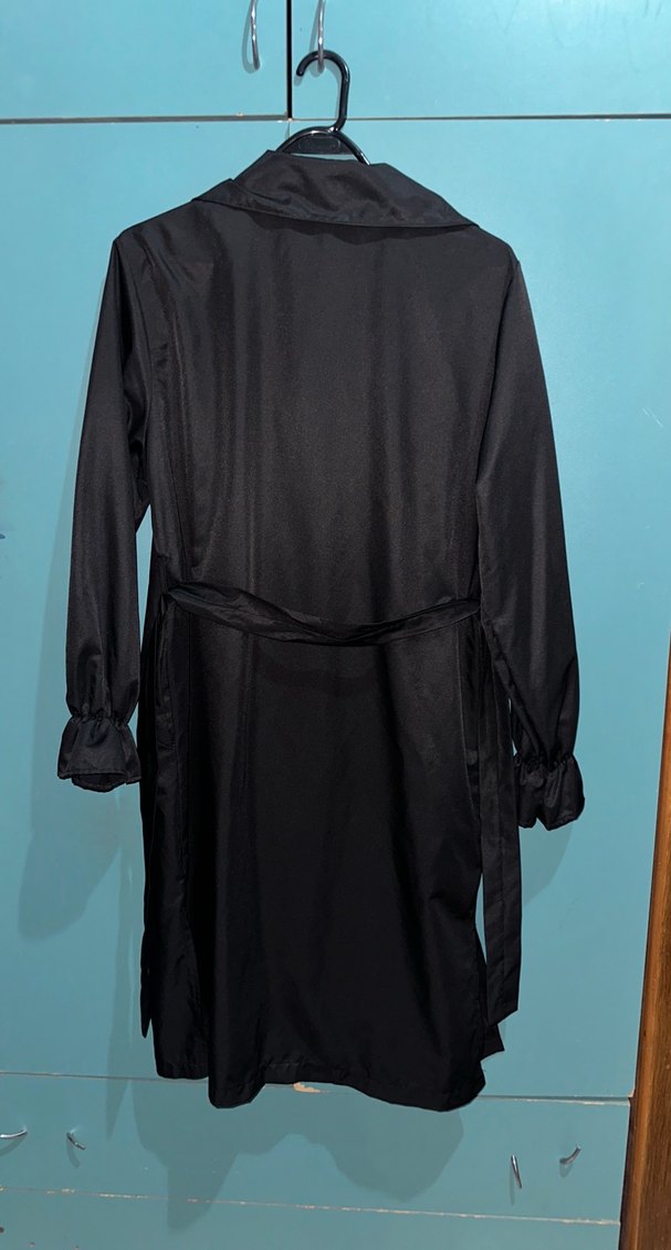 Kadın Siyah Uzun Düğmeli Trençkot - Görsel 2