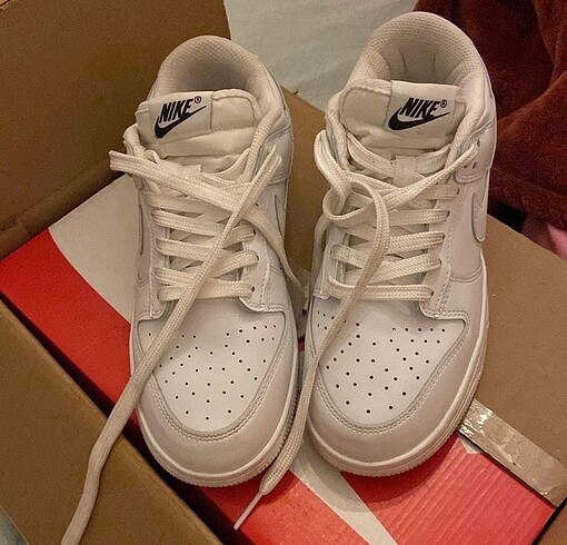 Nike nıke beyaz ayakkabı