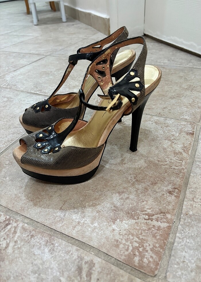 Platform topuklu ayakkabı - Görsel 2