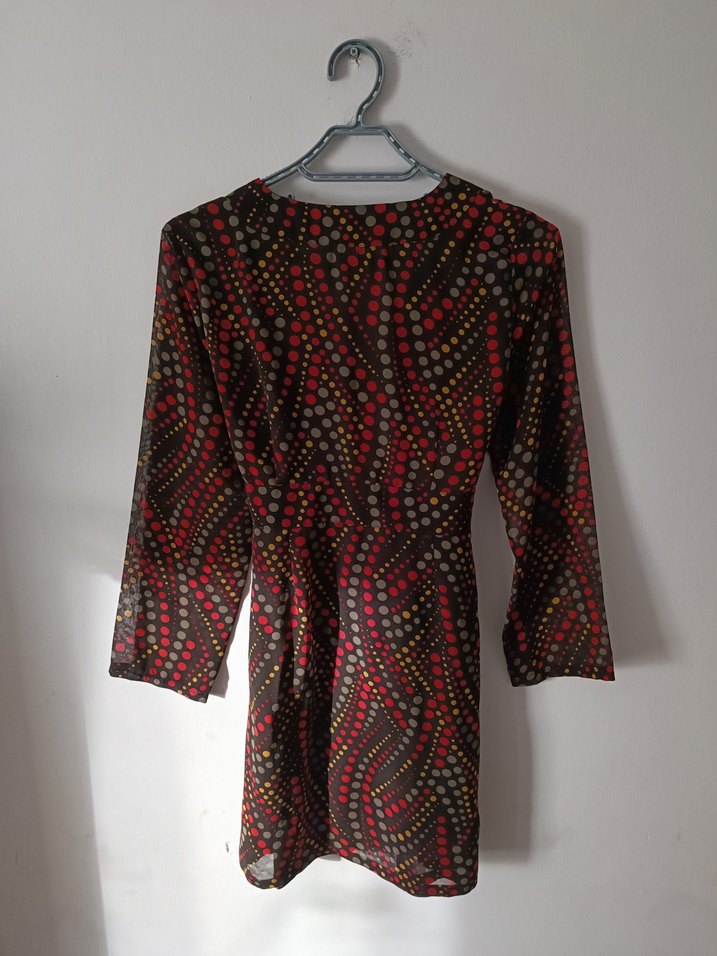 Puantiyeli belden bağlamalı mini elbise - Görsel 3