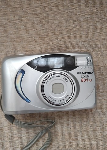 Gri Analog Fotoğraf Makinesi - Görsel 2