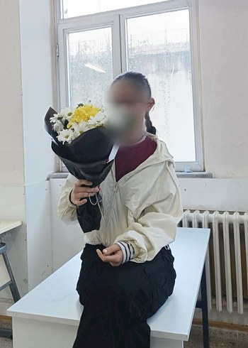 Beyaz Kapüşonlu Kadın Ceket ( Yağmurluk ) - Görsel 6