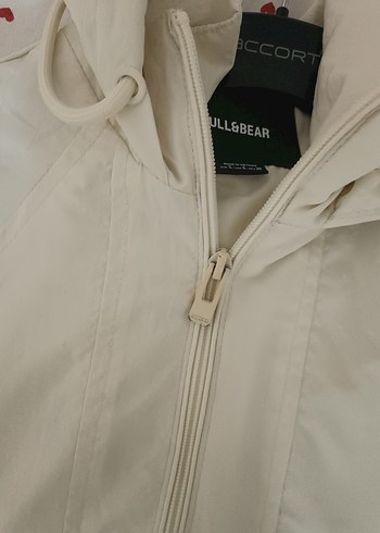 Beyaz Kapüşonlu Kadın Ceket ( Yağmurluk ) - Görsel 4