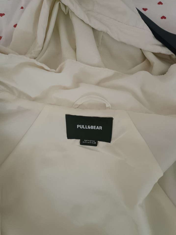 Beyaz Kapüşonlu Kadın Ceket ( Yağmurluk ) - Görsel 3