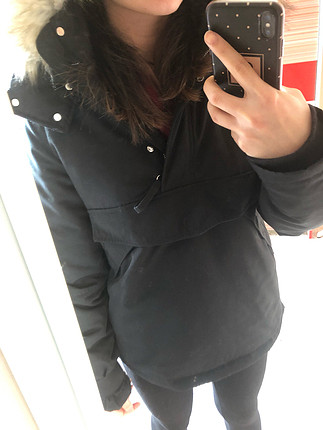 Bershka Kangru mont